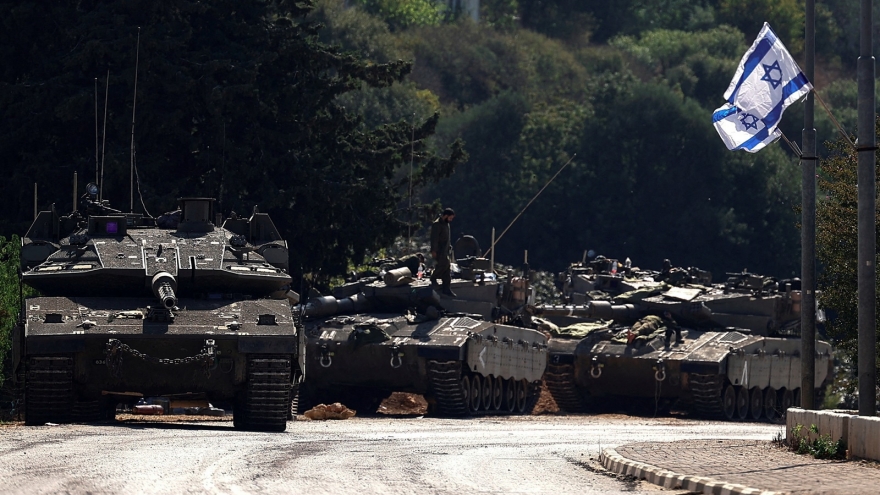 Israel tấn công bộ binh vào Lebanon, tiếp tục tập kích Iran